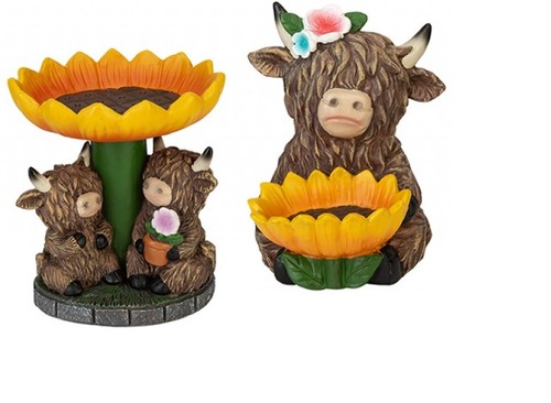 Highland cow bird bath choice - cow,