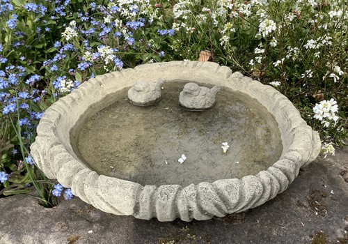 Stone garden log - 🇬🇧,